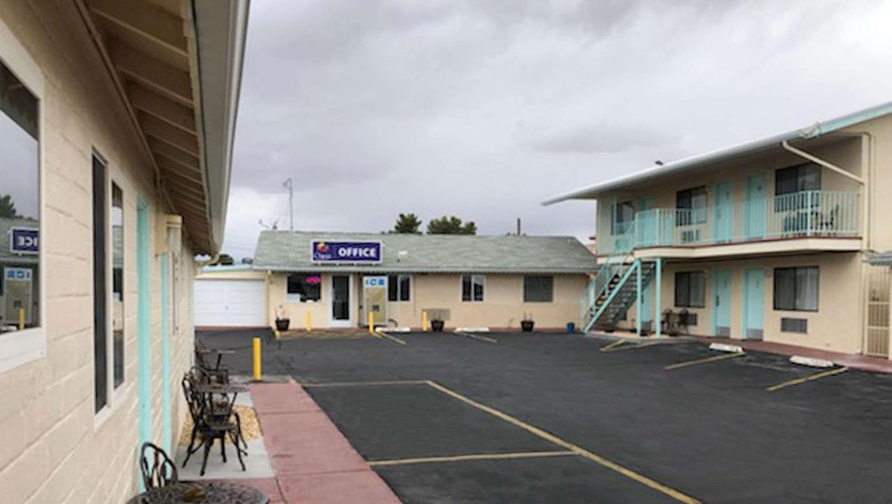 Oasis Inn&Suites Ridgecrest Eksteriør bilde